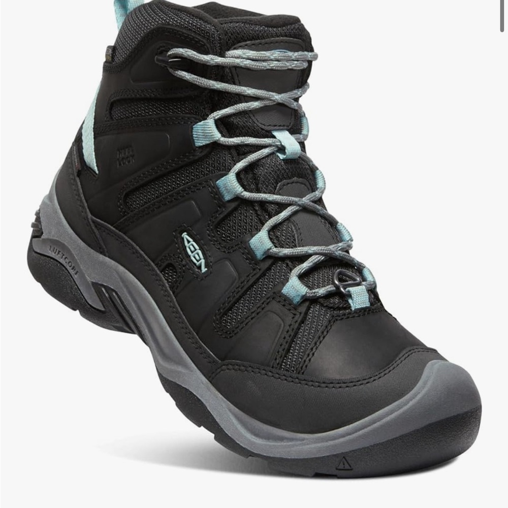 Keen Circadia Waterproof hiking boot, 8, insulated.  EUC